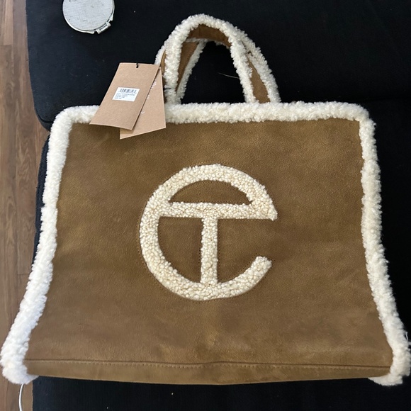 UGG TEFLAR